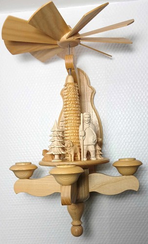 Nagelneu weihnachts pyramide - nagelneu:,