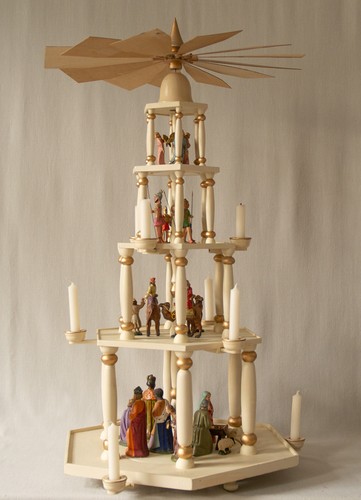Alte erzgebirgische pyramide - alte,