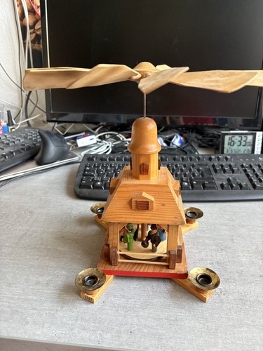 ältere pyramide hausform - in,